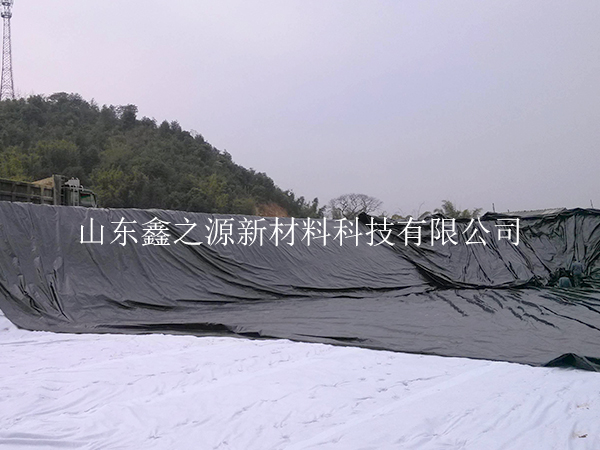 糙面養(yǎng)殖防滲膜鋪設(shè)過程中有哪些注意事項？